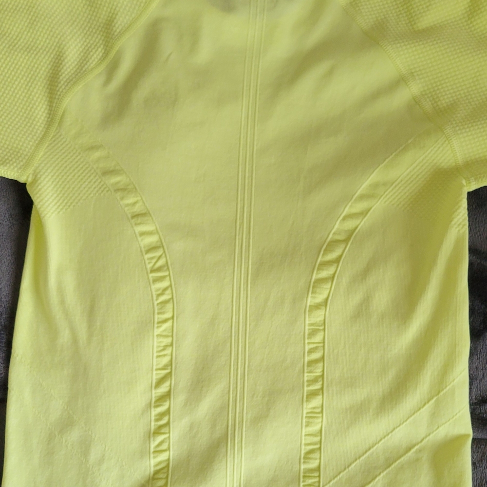 Tek Gear Workout Set- New w/o Tags - Picture 2 of 7